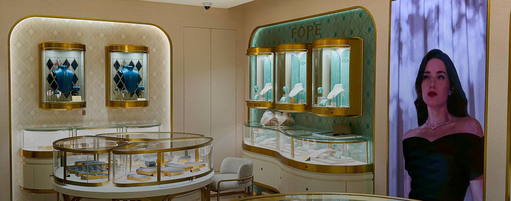 Damas  Jewellery